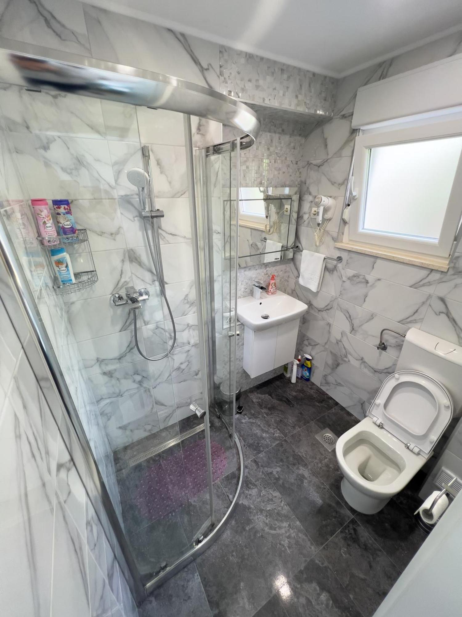 Apartmani Hm Trebinje Zewnętrze zdjęcie